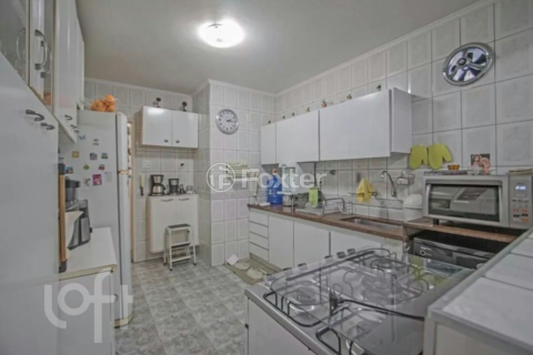 Image 11 - 863112