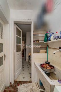 Image 30 - 863299