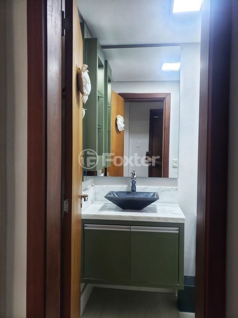 Image 7 - 863380