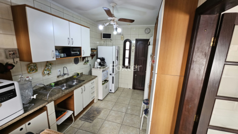 Image 11 - 863637