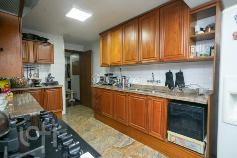 Image 35 - 863783