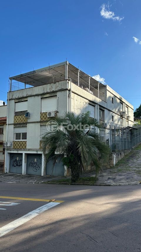 Image 8 - 863828