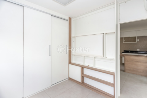 Image 8 - 863975