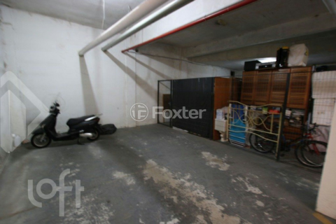 Image 24 - 864056