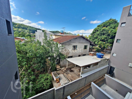 Image 7 - 864095