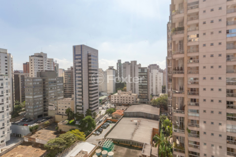 Image 6 - 864107