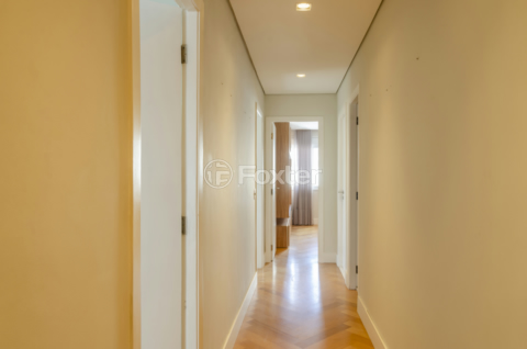 Image 61 - 864112