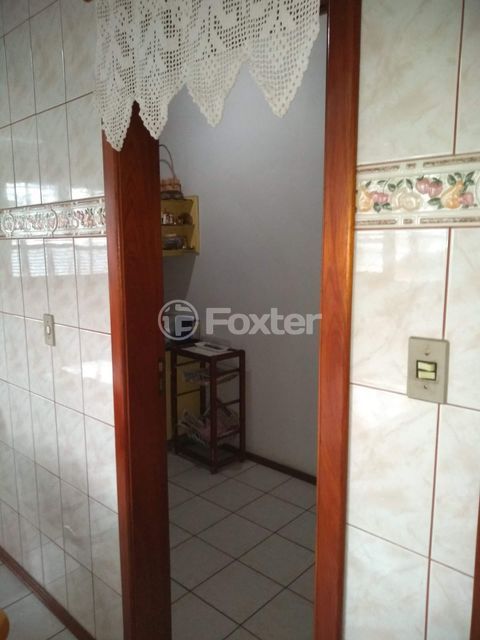 Image 7 - 864310