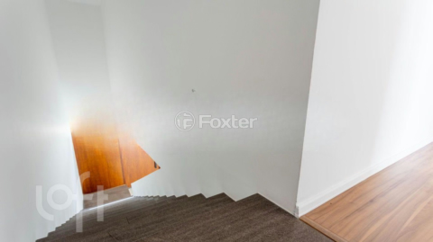 Image 10 - 864316