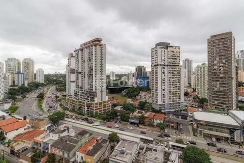 Image 32 - 864365