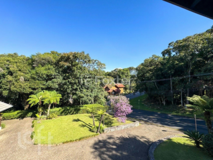 Image 31 - 864581