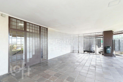 Image 20 - 864610