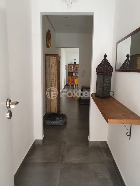 Image 3 - 864693