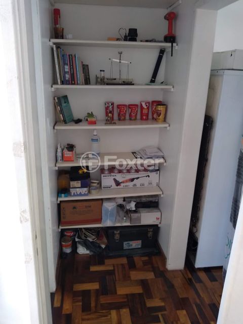 Image 8 - 864696