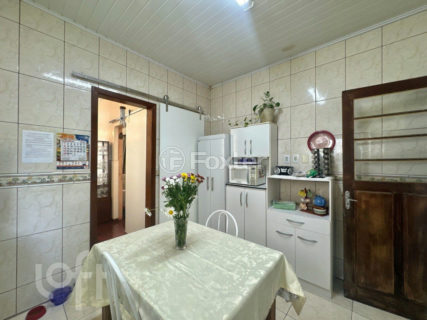Image 33 - 864731