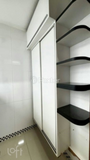 Image 5 - 864736