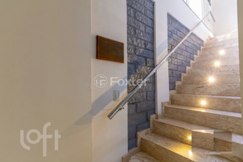 Image 7 - 864816