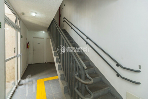 Image 11 - 864826