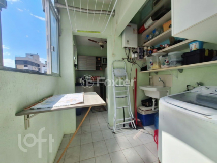 Image 17 - 864840
