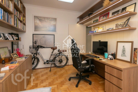 Image 16 - 864933