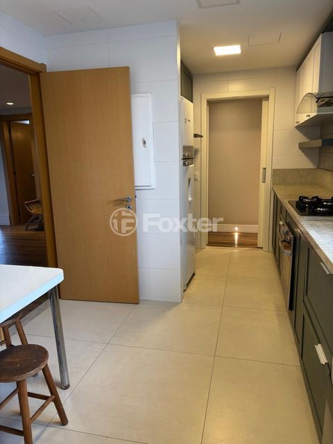 Image 7 - 865058