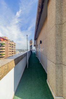 Image 70 - 865104