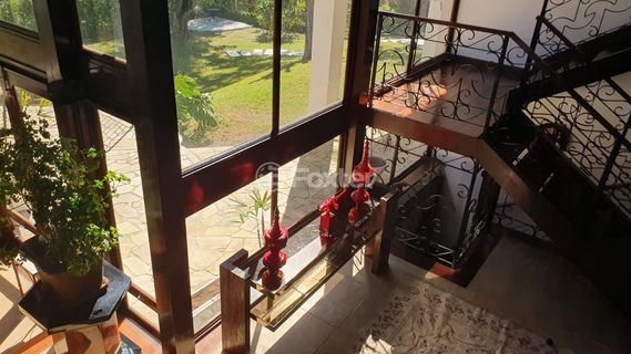 Image 10 - 865125