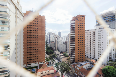 Image 29 - 865535