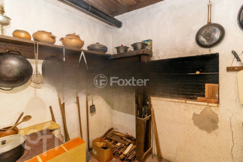 Image 21 - 865570