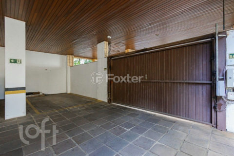 Image 21 - 865615