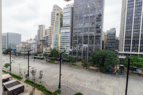 Image 17 - 865628