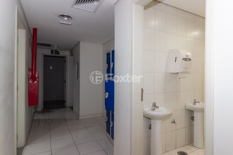 Image 7 - 865645