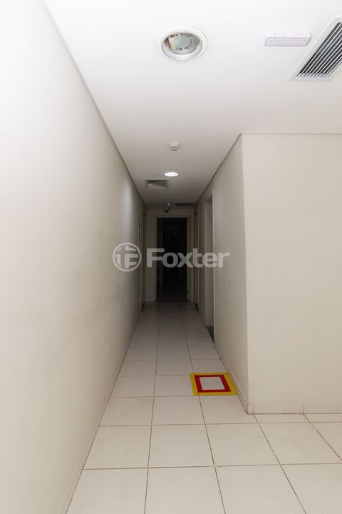Image 12 - 865645