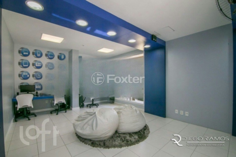 Image 32 - 865676