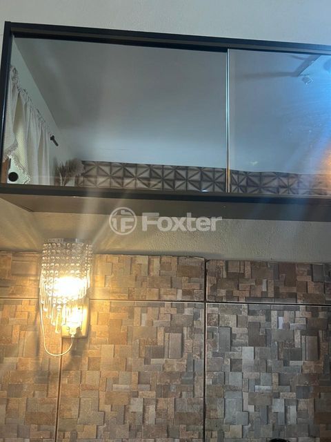 Image 37 - 865677