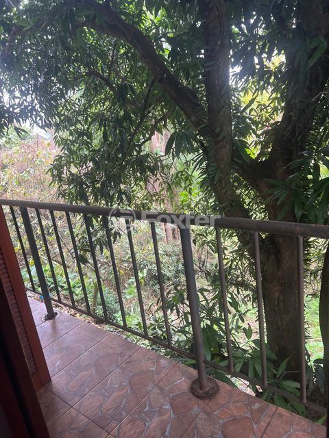 Image 29 - 865677