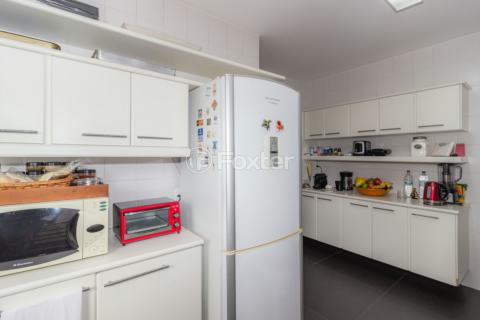 Image 31 - 866124