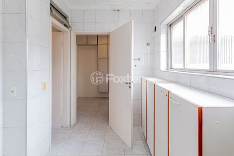 Image 35 - 866296