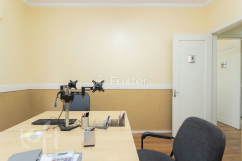 Image 11 - 866315
