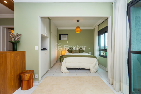 Image 7 - 866379