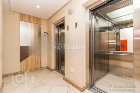 Image 32 - 866503