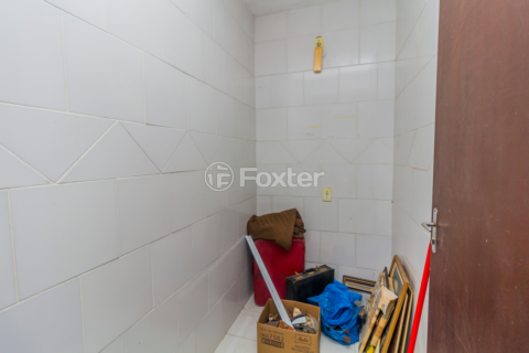 Image 32 - 866523