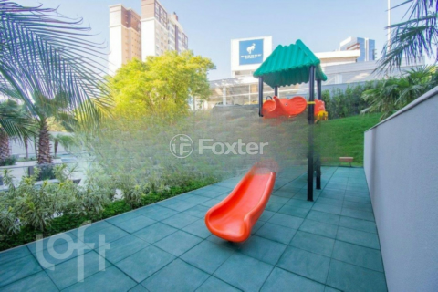 Image 33 - 866528