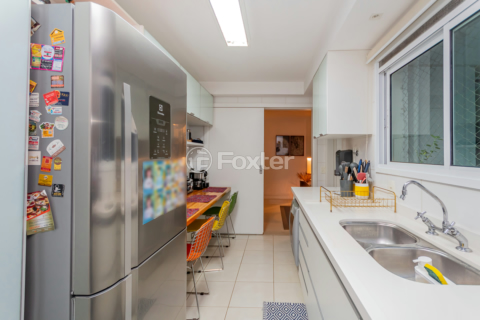 Image 31 - 866531