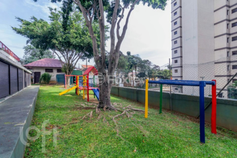 Image 70 - 866558