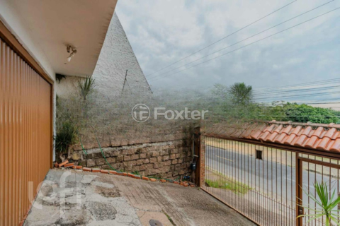 Image 37 - 866625