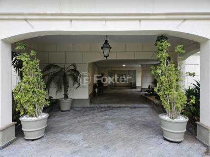 Image 15 - 866663