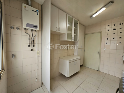 Image 8 - 866663