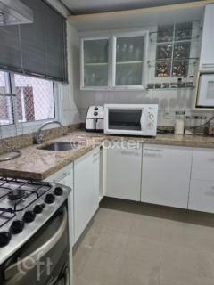 Image 6 - 866834