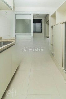 Image 19 - 866941